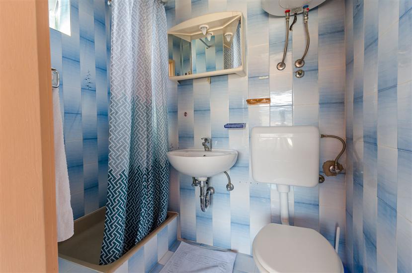 Apartment A1, for 6 persons