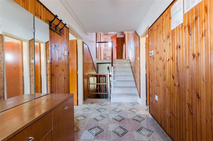 Apartment A1, for 6 persons