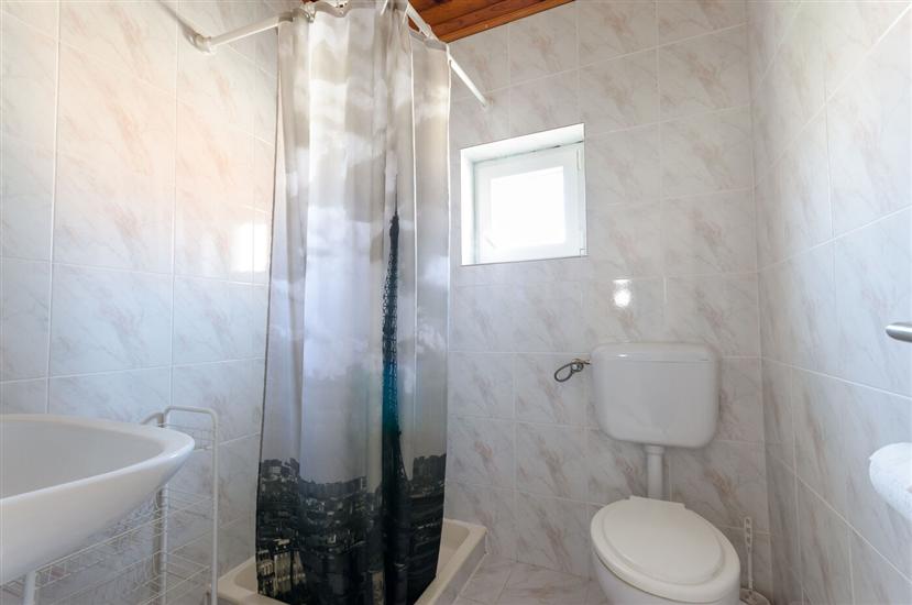 Apartment A2, for 3 persons