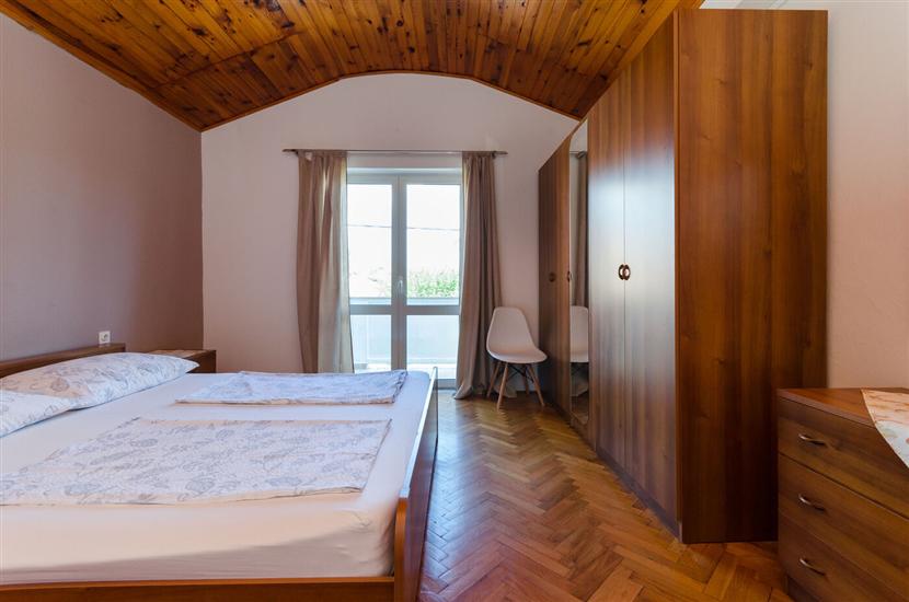 Apartment A2, for 3 persons