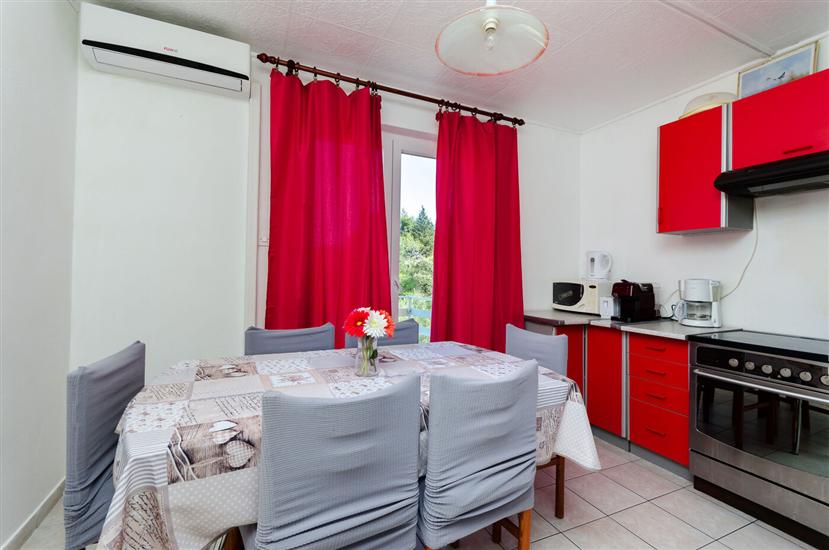 Apartment A2, for 4 persons