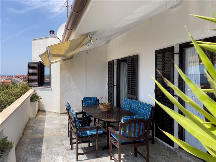 Apartment A6, for 5 persons