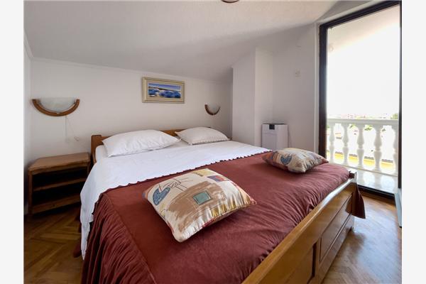 Apartment A6, for 5 persons