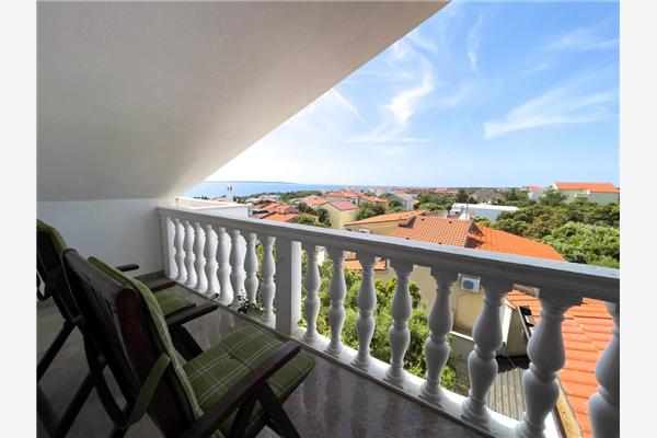 Apartment A6, for 5 persons