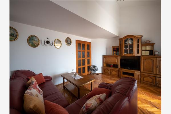 Apartment A6, for 5 persons