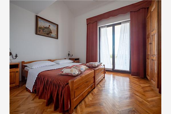 Apartment A6, for 5 persons