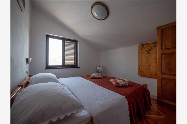 Apartment A6, for 5 persons