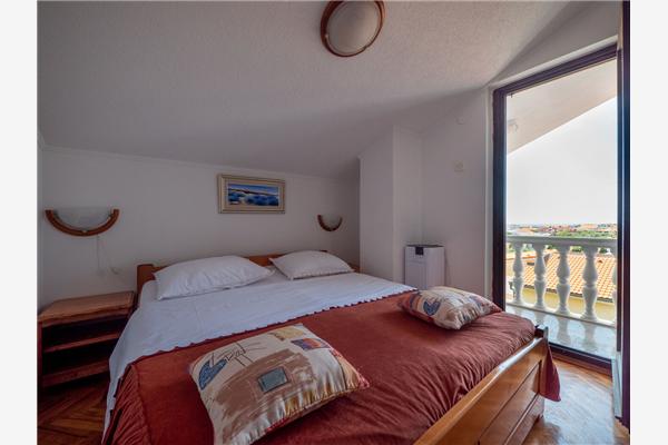 Apartment A6, for 5 persons