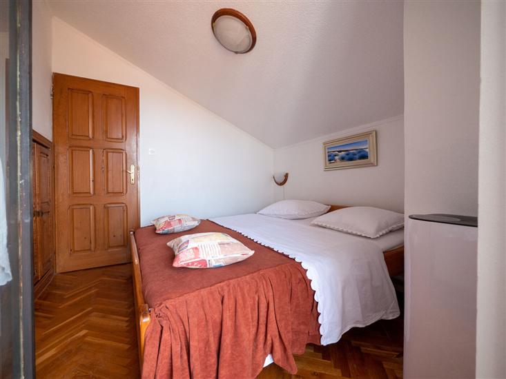 Apartment A6, for 5 persons