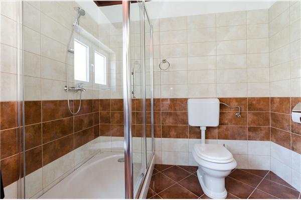 Room S1, for 2 persons