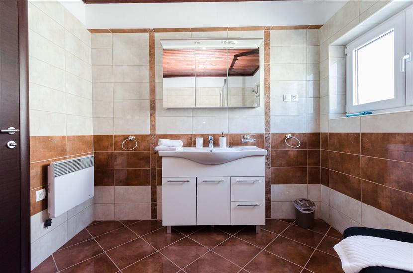 Room S1, for 2 persons