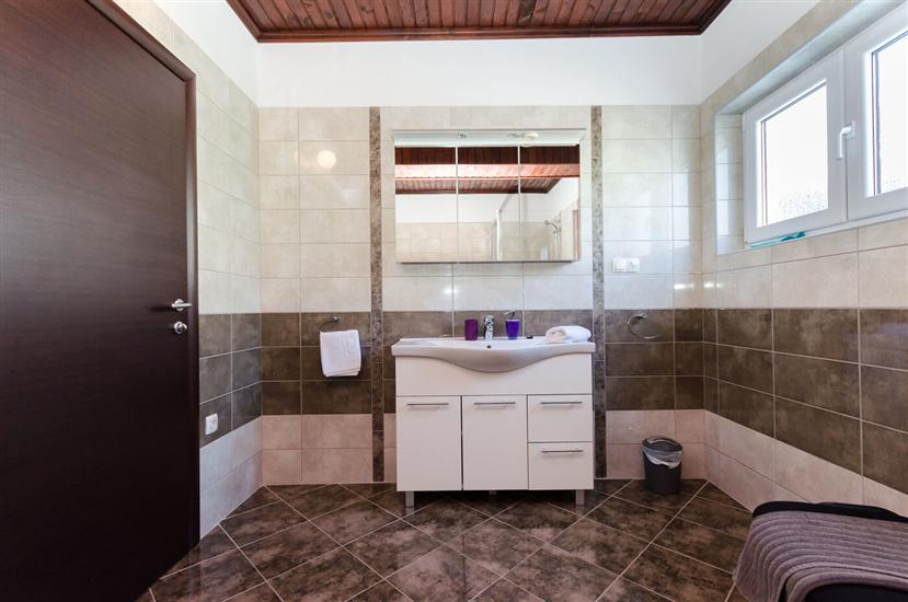 Room S2, for 2 persons