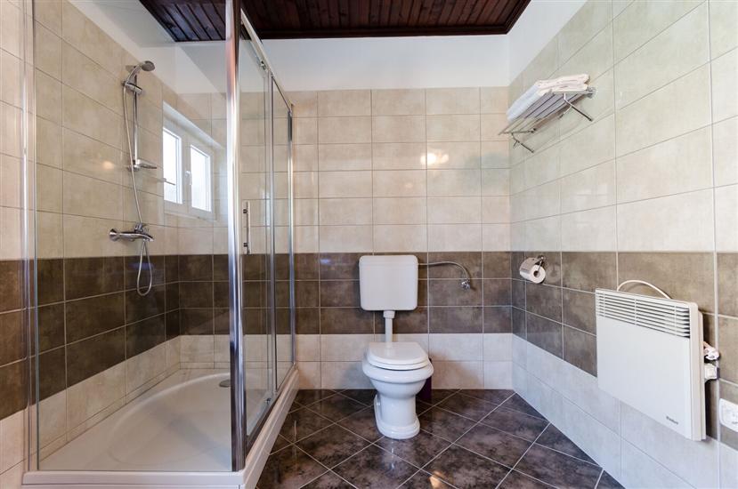 Room S2, for 2 persons