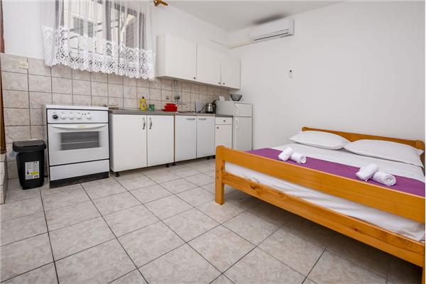 Apartment A2, for 4 persons