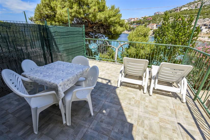 Apartment A2, for 4 persons