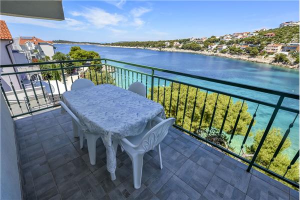 Apartment A4, for 4 persons