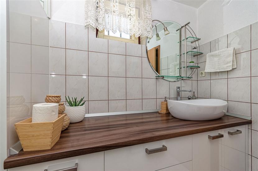 House K1, for 5 persons