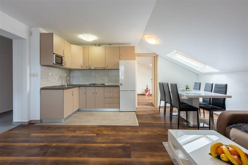 Apartman A3, na 6 osebe