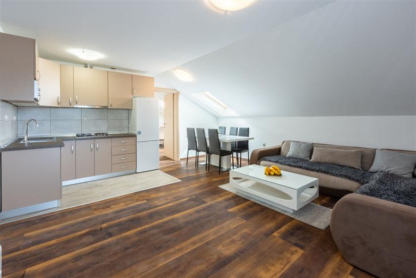 Apartman A3, na 6 osebe