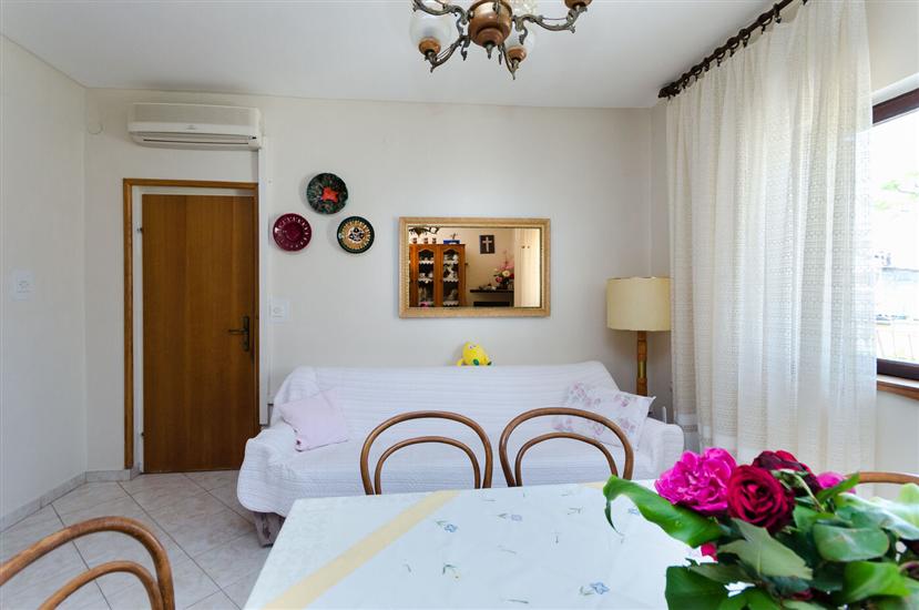 Apartment A2, for 4 persons