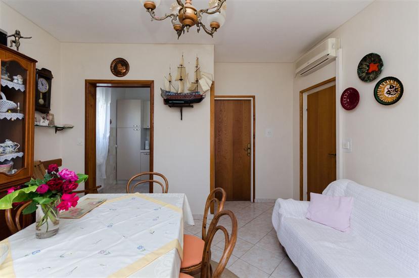Apartment A2, for 4 persons