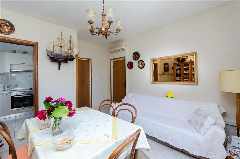 Apartment A2, for 4 persons