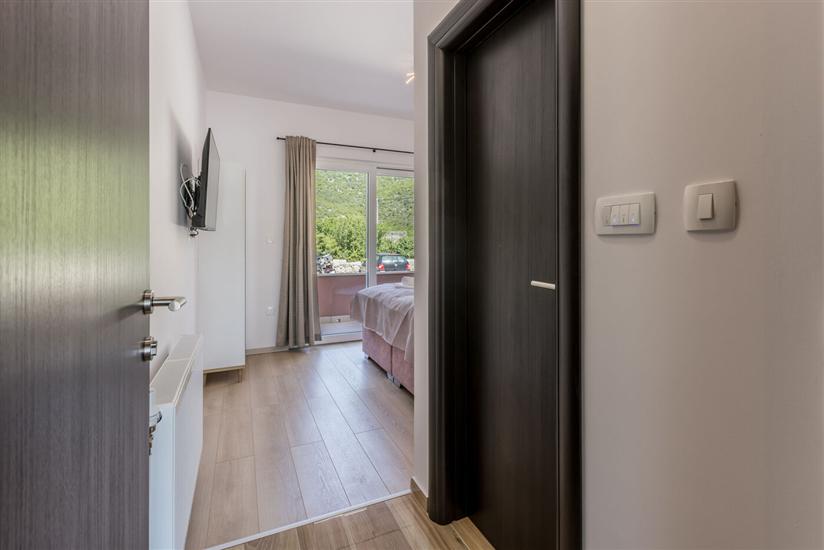 House K1, for 10 persons