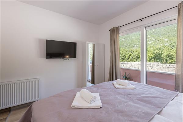 House K1, for 10 persons