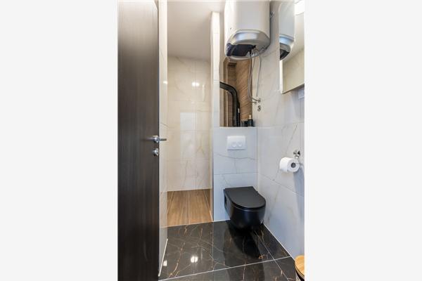 House K1, for 10 persons