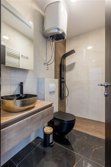 House K1, for 10 persons