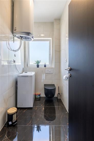 House K1, for 10 persons