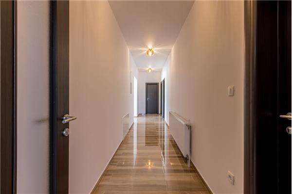 House K1, for 10 persons