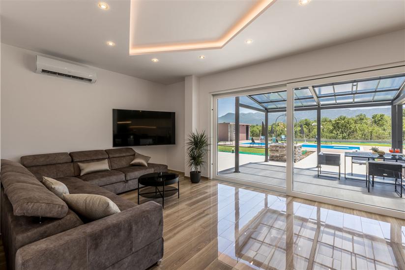 House K1, for 10 persons