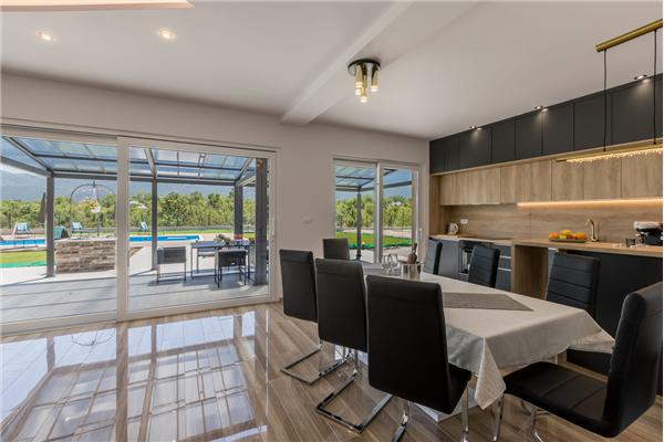 House K1, for 10 persons