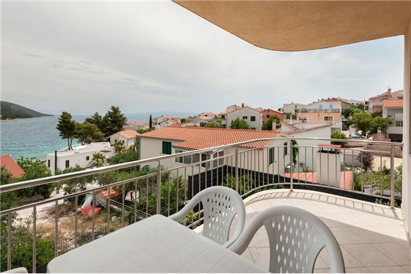 Apartment A1, for 6 persons