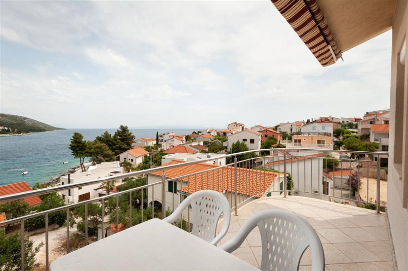 Apartment A3, for 6 persons