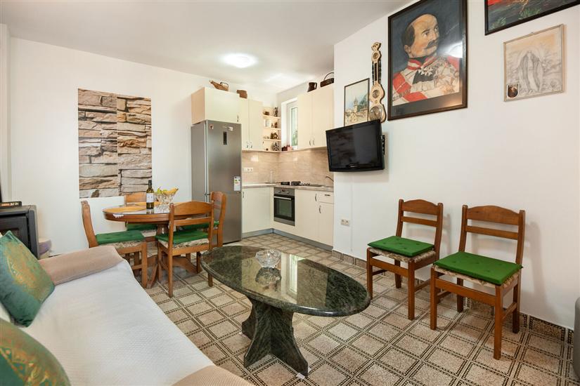 Apartment A2, for 4 persons