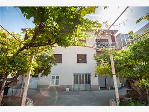 Appartement Split et la riviera de Trogir,RéservezTinaDe 128 €