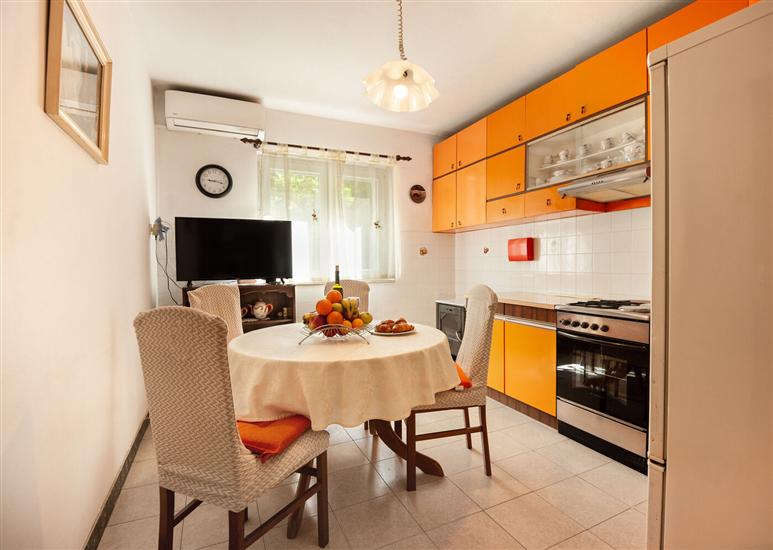 Apartment A1, for 4 persons