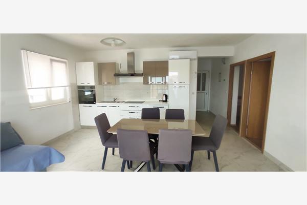 Apartment A2, for 5 persons