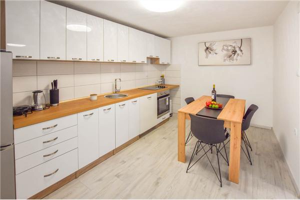 Apartment A1, for 6 persons