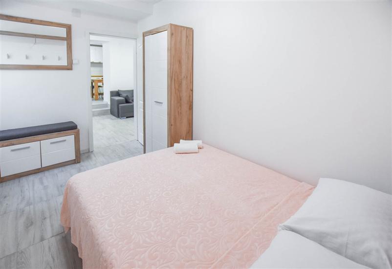 Apartment A1, for 6 persons