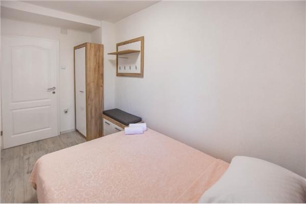 Apartment A1, for 6 persons