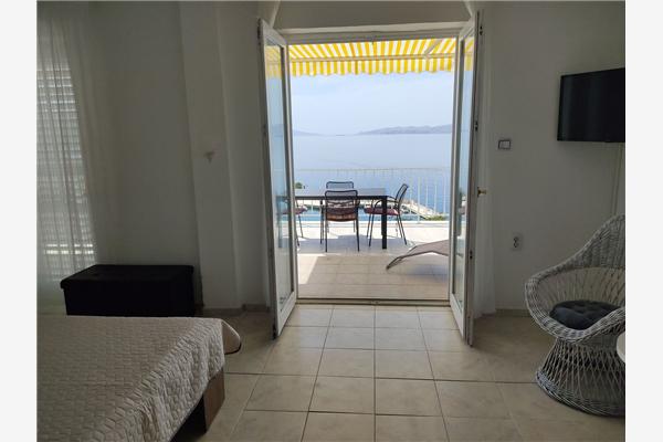 House K1, for 11 persons