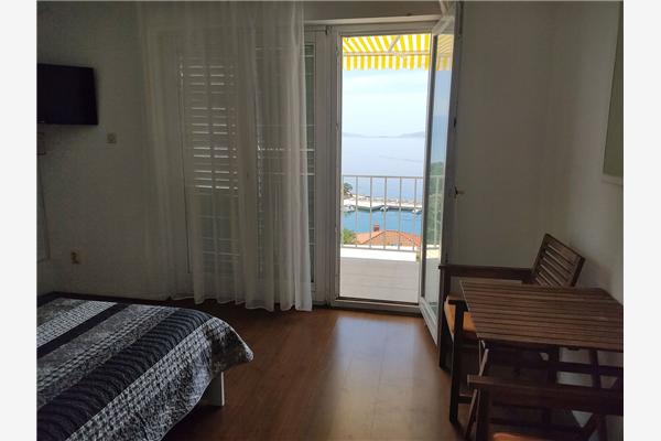 House K1, for 11 persons