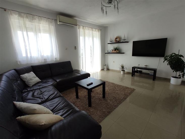 House K1, for 11 persons