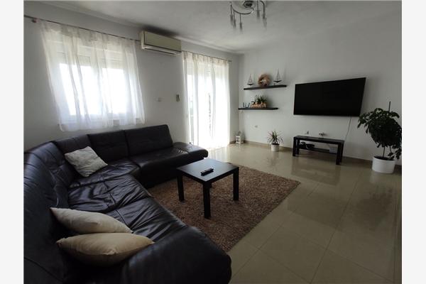 House K1, for 11 persons