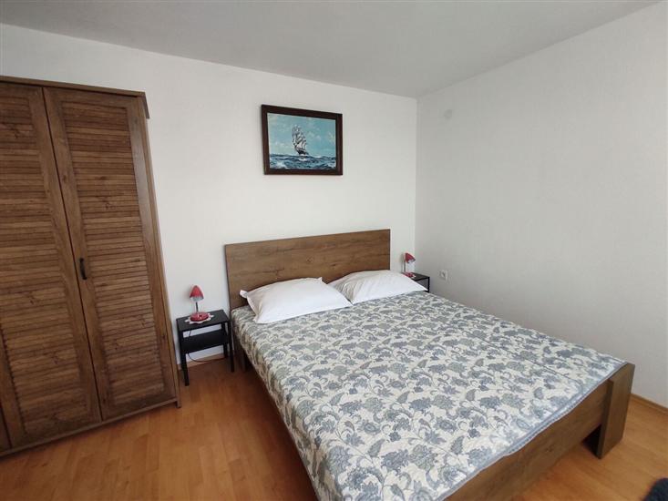 House K1, for 11 persons