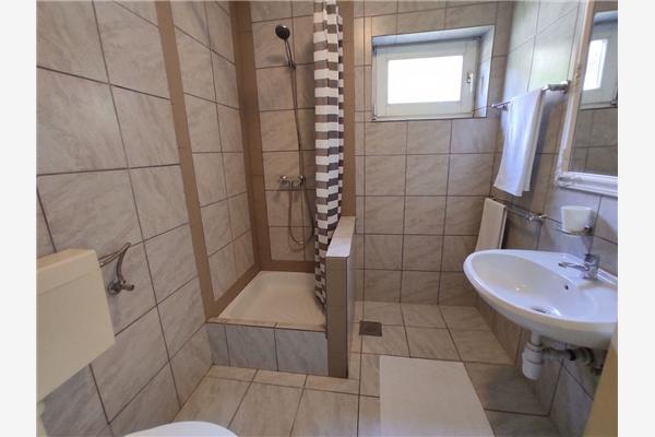 House K1, for 11 persons