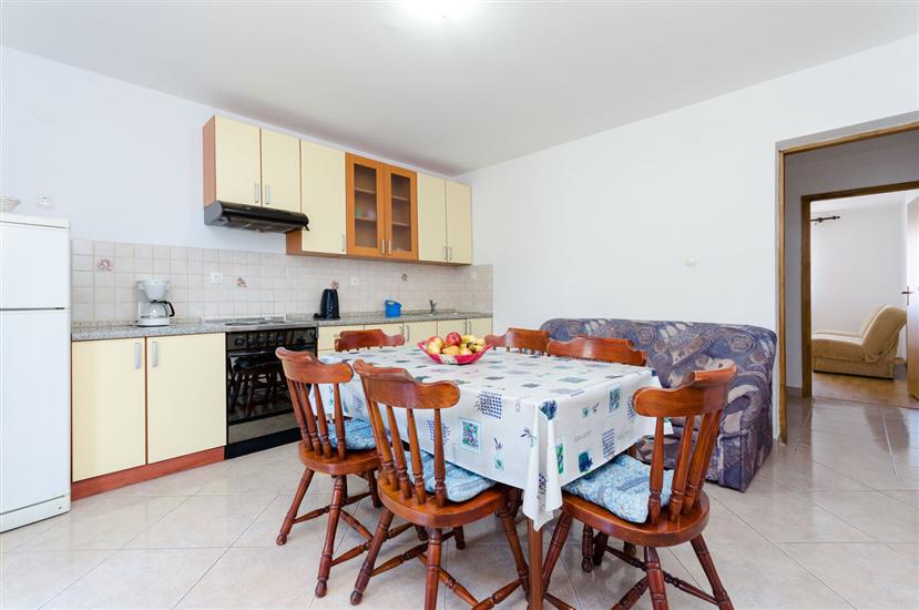 Apartment A1, for 6 persons